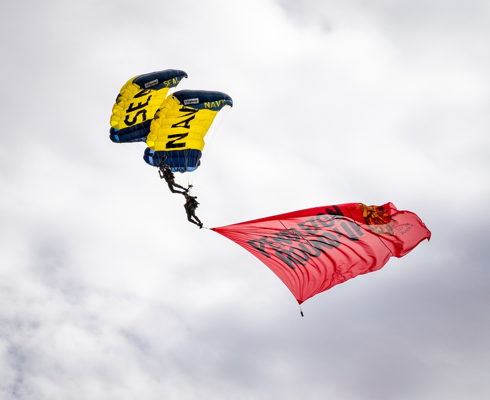 Navy Parachute Jumps into Pendleton Round-Up 2024