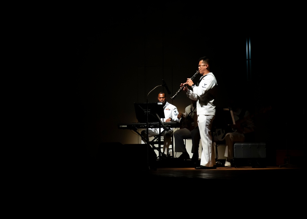 7th Fleet Band Performs with Yokosuka Symphony Orchestra