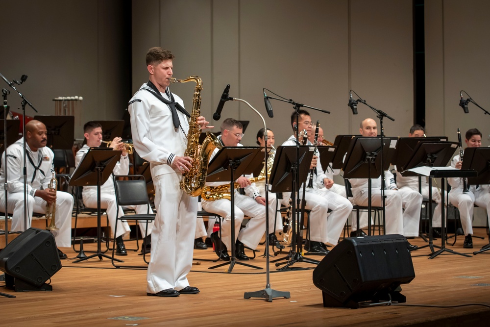 7th Fleet Band Performs with Yokosuka Symphony Orchestra