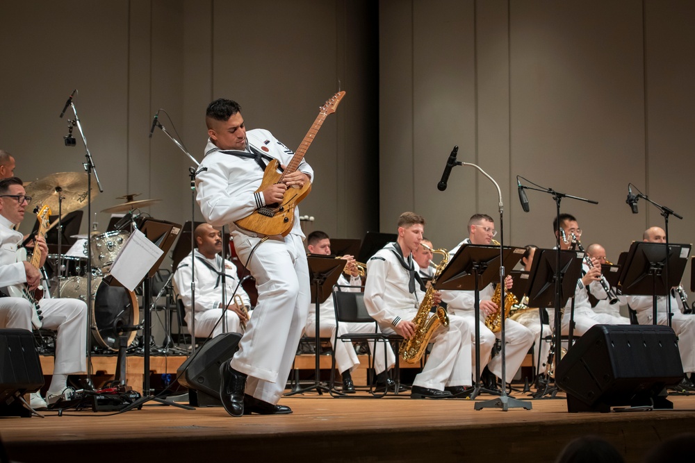 7th Fleet Band Performs with Yokosuka Symphony Orchestra