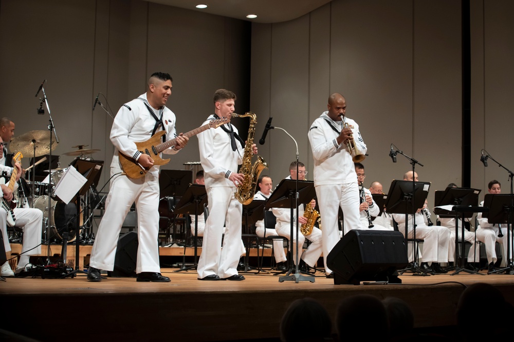 7th Fleet Band Performs with Yokosuka Symphony Orchestra