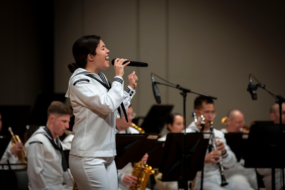 7th Fleet Band Performs with Yokosuka Symphony Orchestra