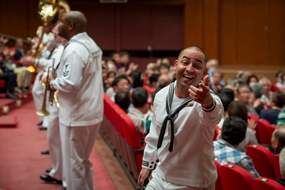 7th Fleet Band Performs with Yokosuka Symphony Orchestra