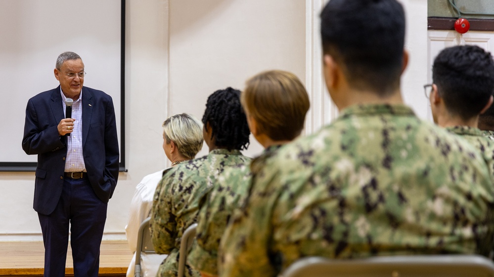 Assistant Secretary of Defense for Health Affairs Visits USNMRTC Yokosuka