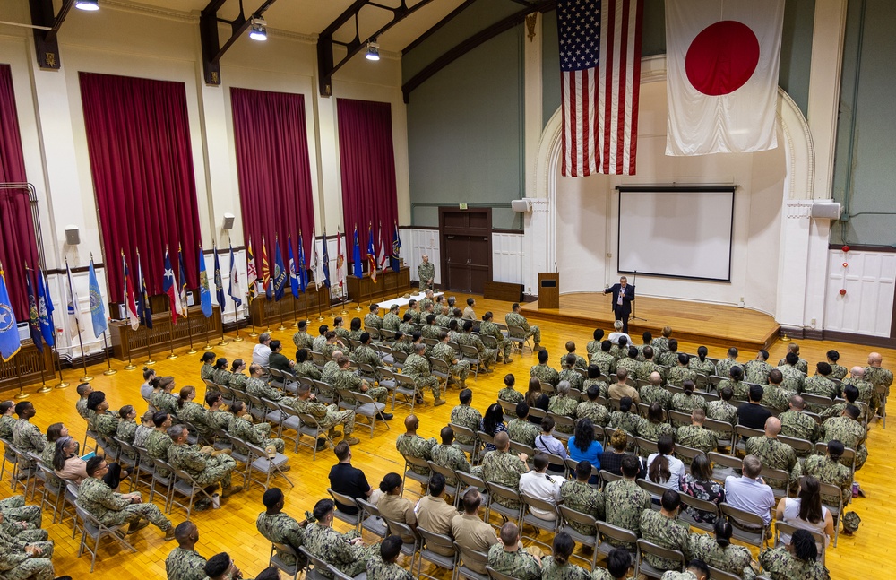 Assistant Secretary of Defense for Health Affairs Visits USNMRTC Yokosuka