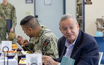 Assistant Secretary of Defense for Health Affairs Visits USNMRTC Yokosuka