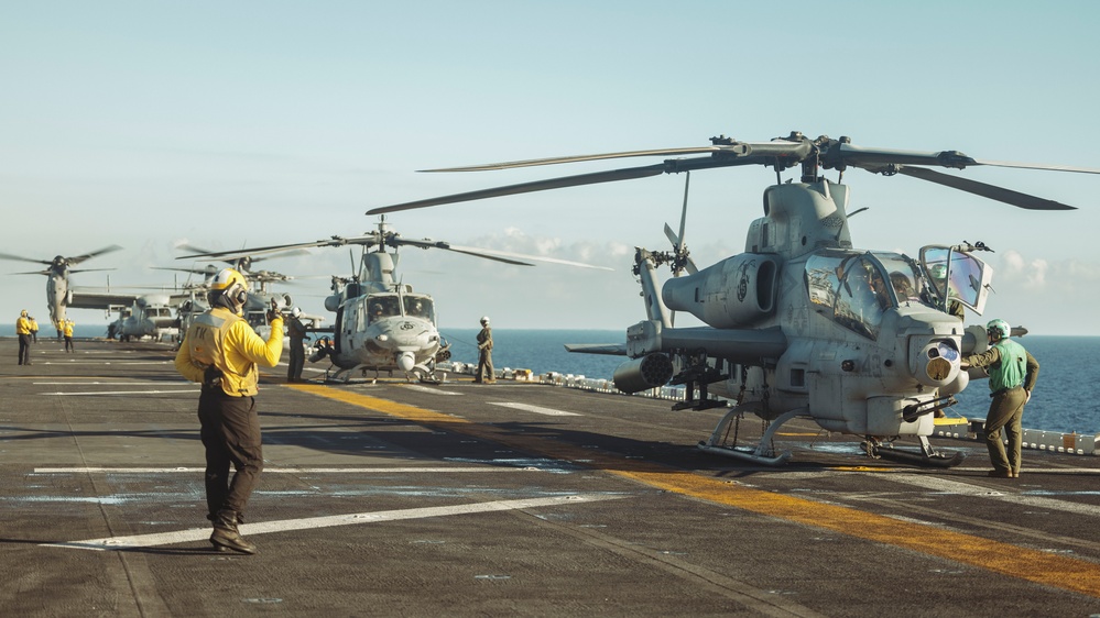 15th MEU Conducts Flight Operations in the Tsushima Strait