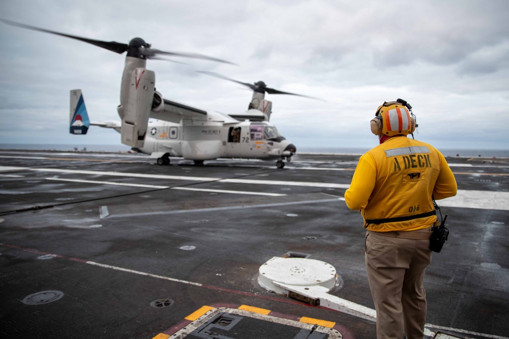 USS George Washington Conducts Flight Operations