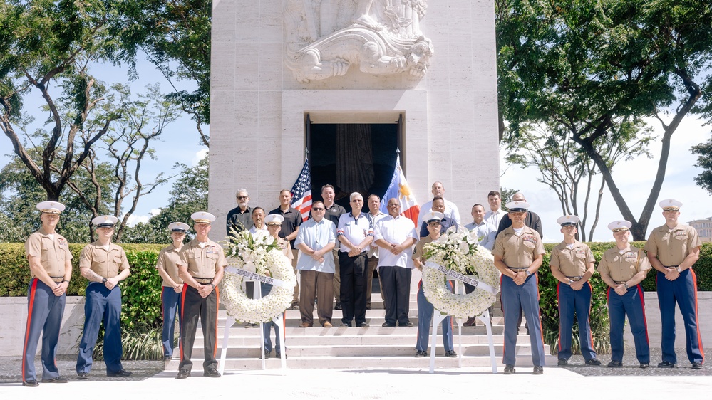 U.S. Commandant, Gen. Smith, Visits the Philippines