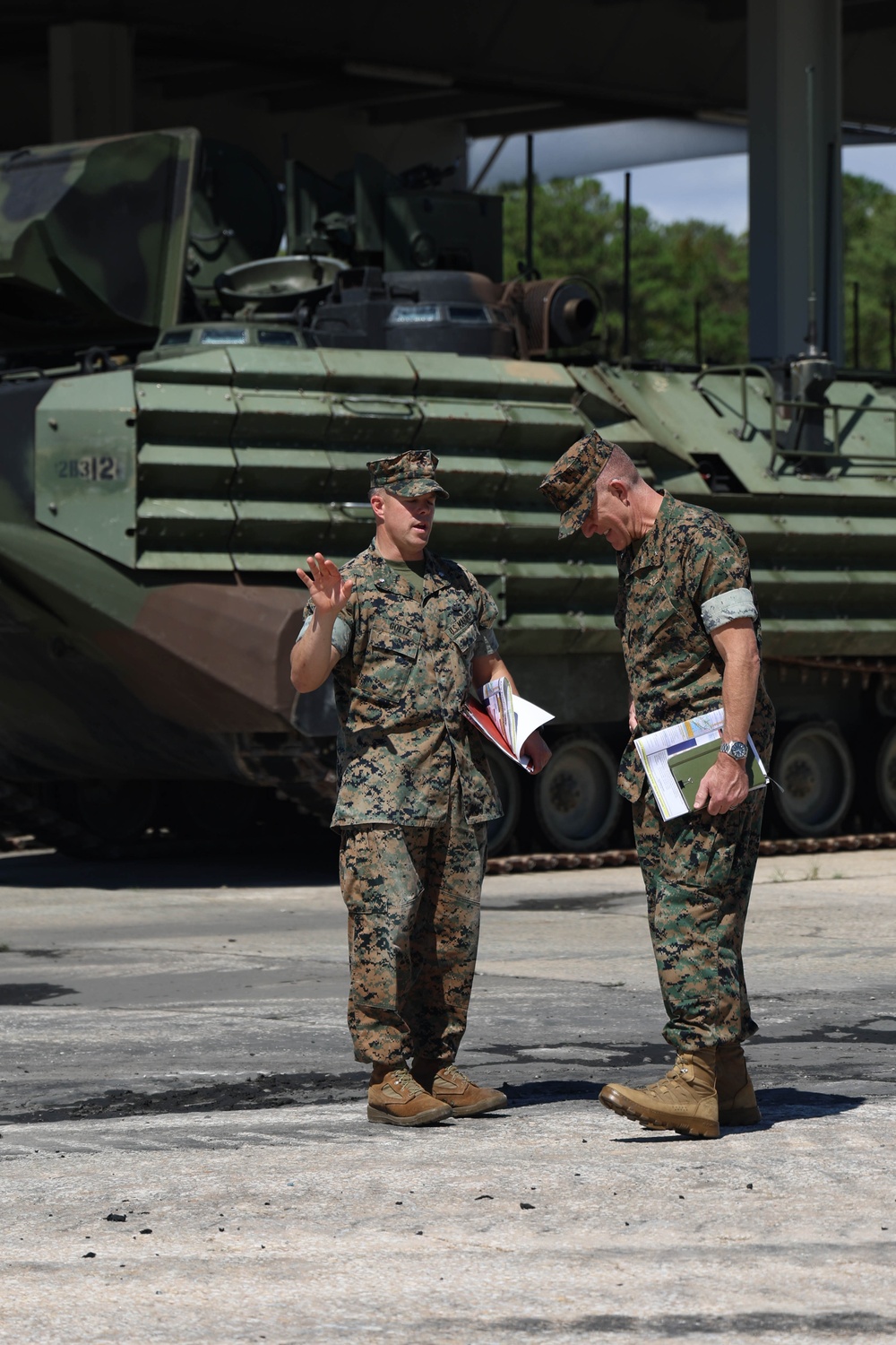 MCICOM Commander BGen Woodworth visits Camp Lejeune