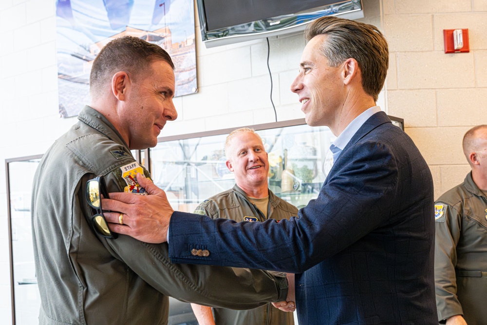 U.S. Senator Josh Hawley meets with the leadership of the 139th Airlift Wing