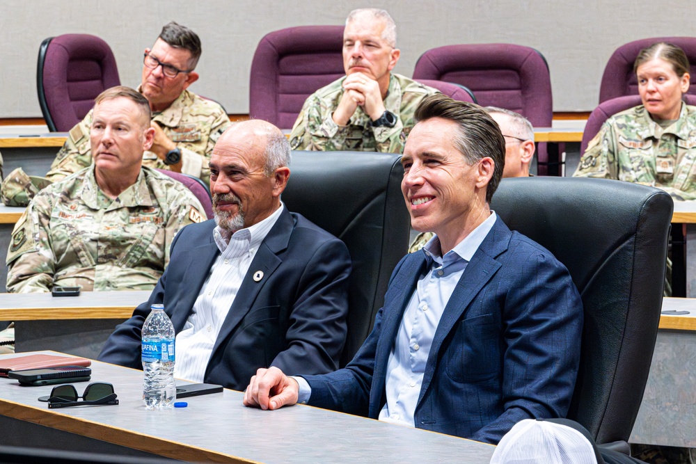 U.S. Senator Josh Hawley meets with the leadership of the 139th Airlift Wing