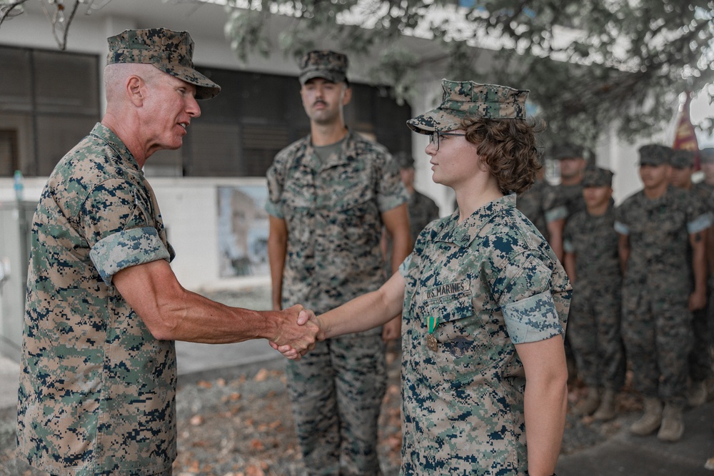 Commandant, Gen. Smith, Visits Marine Forces Pacific