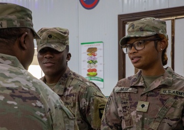 CSMs Richardson and Trejo recognize Soldiers during battlefield circulation [Photo 3 of 8]