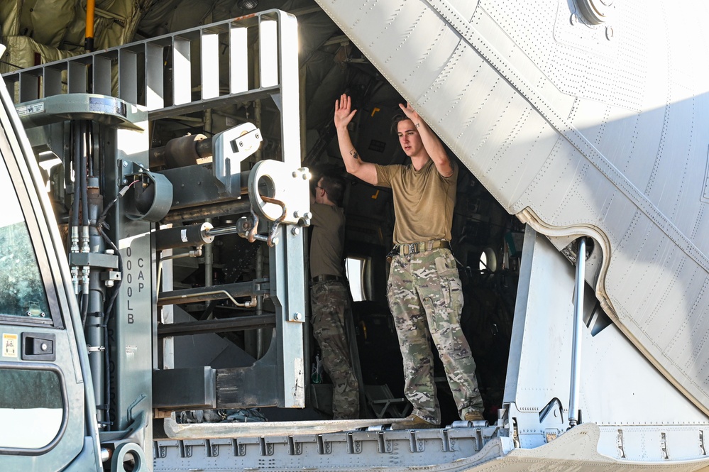 9th Special Operations Squadron Conducts Night Flight