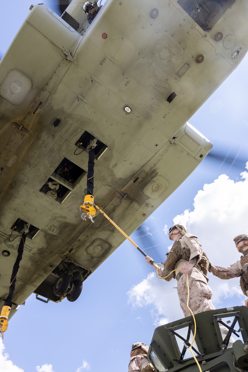 2nd Distribution Support Battalion Conducts Helicopter Support Team Operations