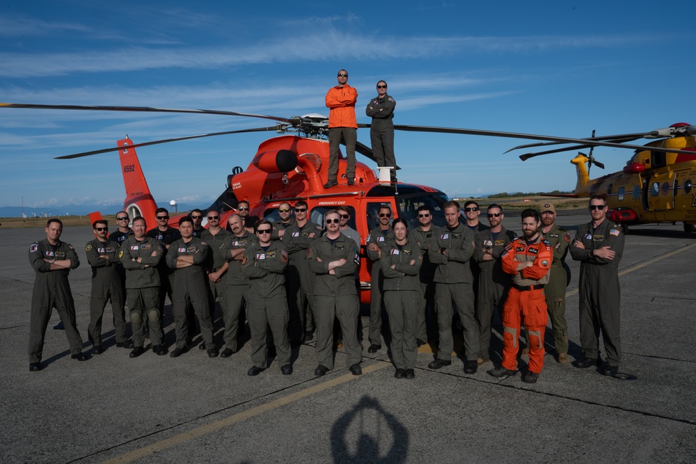 Coast Guard crews participate in search and rescue exercise in Comox, B.C.