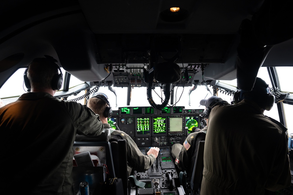 Coast Guard crews participate in search and rescue exercise in Comox, B.C.