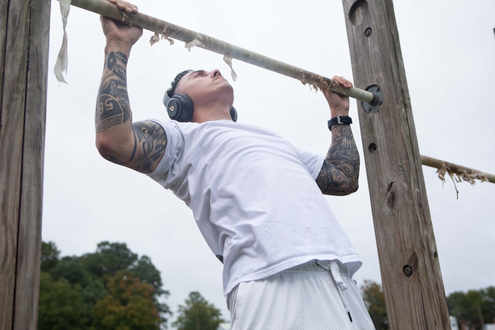 Marines exercise for Suicide Prevention Awareness Month