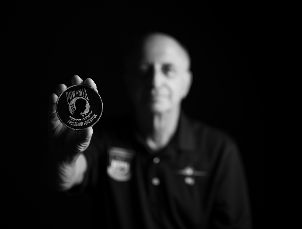 Former POW Ralph Galati visits Dover AFB