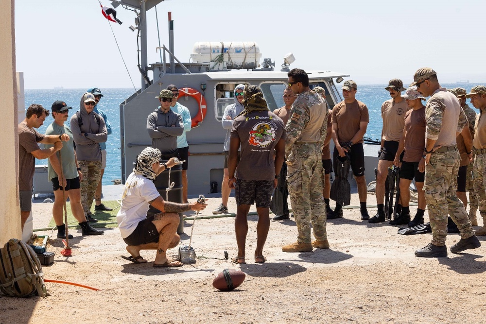 U.S., Egyptian Naval Forces Conducts Inaugural Eagle Defender Exercise in Red Sea