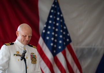 USS Carney (DDG 64) Conducts Change of Command Ceremony