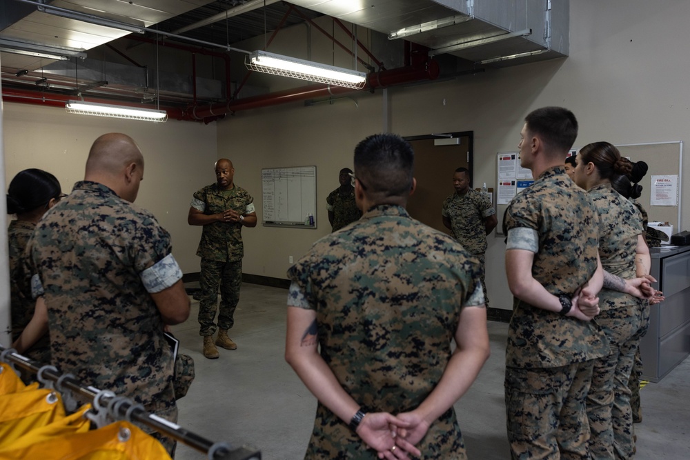 Camp Pendleton CG Visits and Recognizes Marines