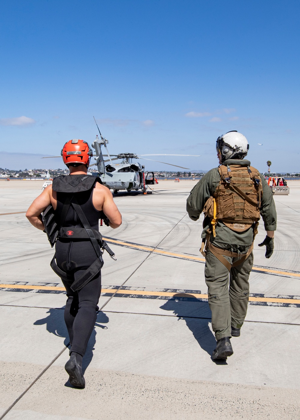 Navy Aircrewman participate in photo event