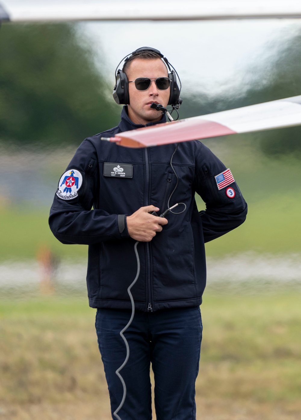 Thunderbirds perform in Gatineau, Canada