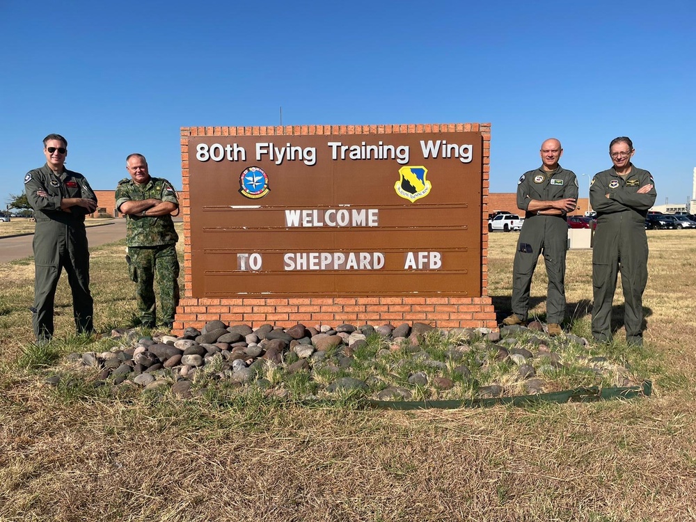 Royal Netherlands Air Force Commander addresses graduates at ENJJPT