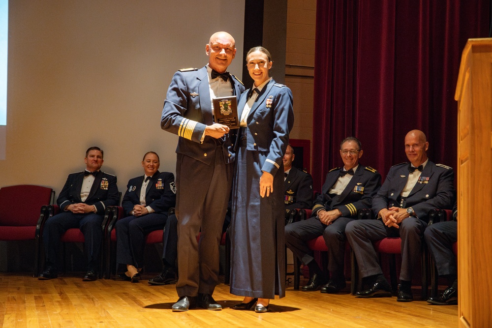 Royal Netherlands Air Force Commander addresses graduates at ENJJPT