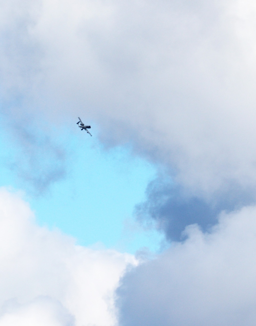 Air Force A-10 pilots get bombing practice during Fort McCoy training