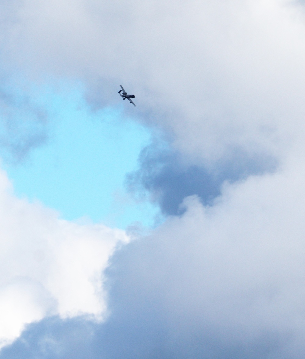 Air Force A-10 pilots get bombing practice during Fort McCoy training