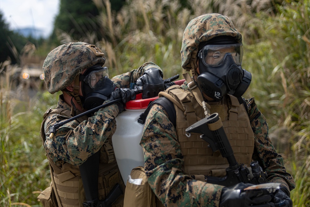 Marines train in aviation ground support operations at Camp Fuji