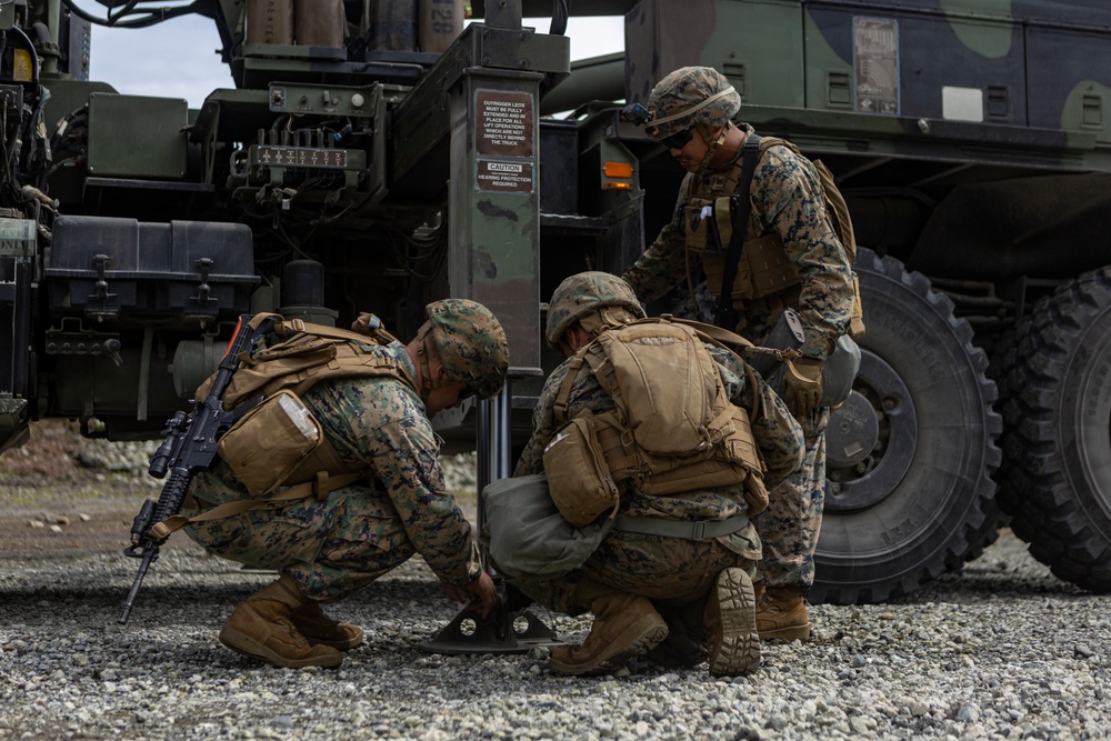 Marines train in aviation ground support operations at Camp Fuji