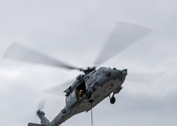 USS George Washington Conducts a Vertical Ordnance Onload