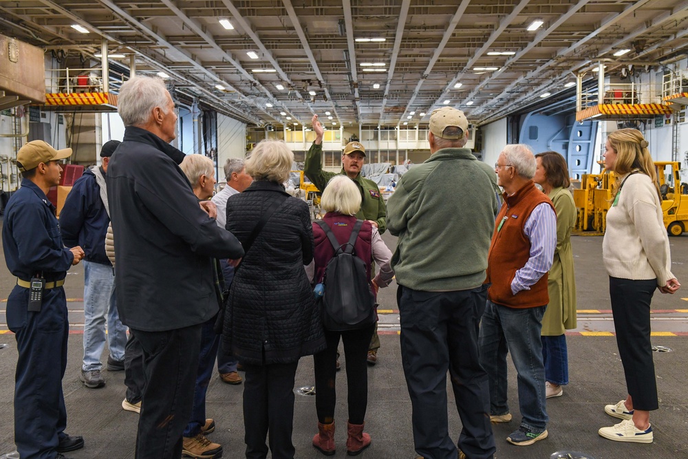 USS Ronald Reagan (CVN 76) hosts a tour for Rotary Club members