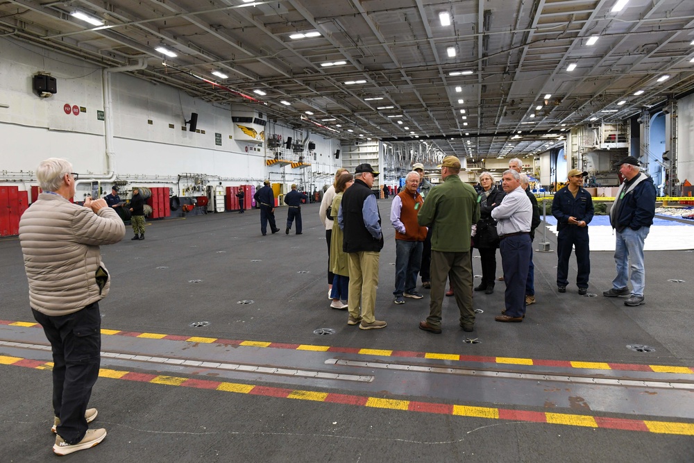 USS Ronald Reagan (CVN 76) hosts a tour for Rotary Club members