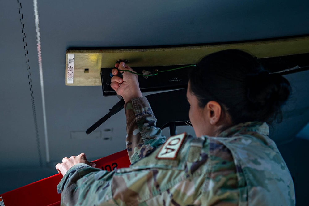 Crew Chiefs Ensure MQ-9 Reaper Mission Readiness