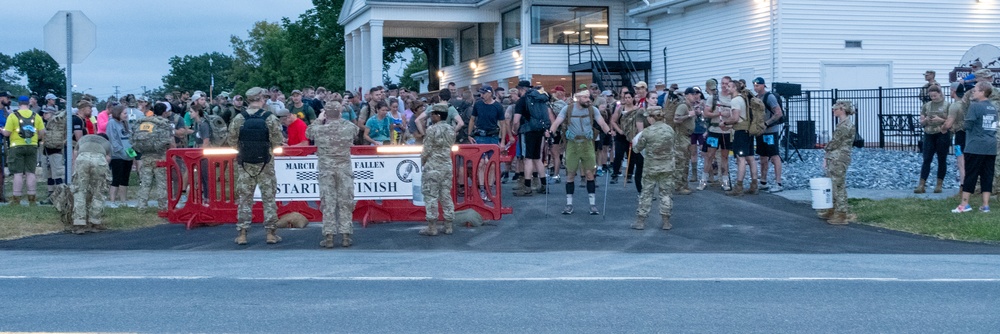 Hundreds honor the memory of fallen service members at annual March for the Fallen event