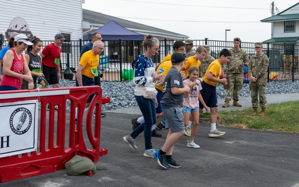 Hundreds honor the memory of fallen service members at annual March for the Fallen event