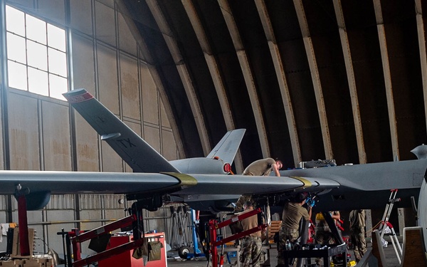 Crew Chiefs Ensure MQ-9 Reaper Mission Readiness