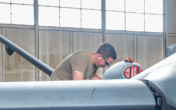 Crew Chiefs Ensure MQ-9 Reaper Mission Readiness