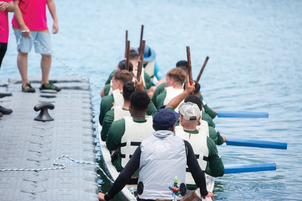 Futenma Marines experience Ginowan Hari / 普天間海兵隊が宜野湾ハーリーを体験