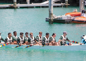 Futenma Marines experience Ginowan Hari / 普天間海兵隊が宜野湾ハーリーを体験
