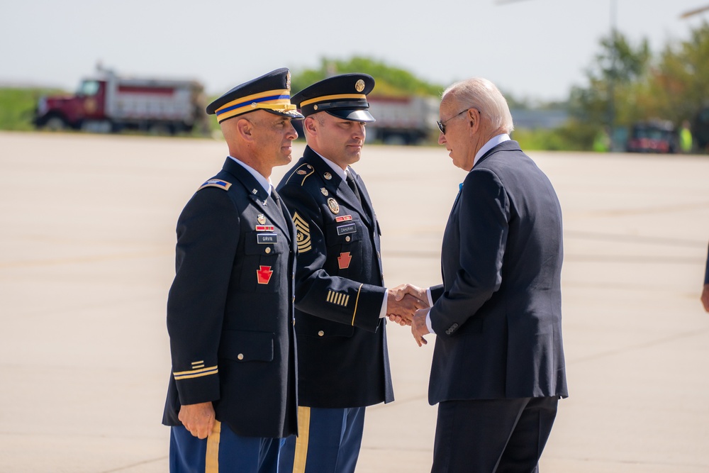 28th ECAB leadership greets the POTUS