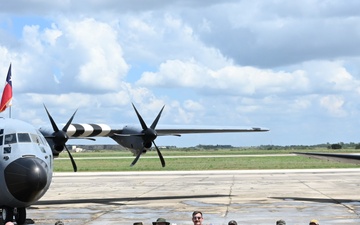 Texas Air National Guardsmen visit CAF