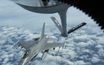 914th Air Refueling Wing refuels F-16 during readiness exercise.