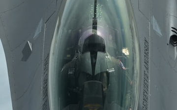 914th Air Refueling Wing refuels F-16 during readiness exercise