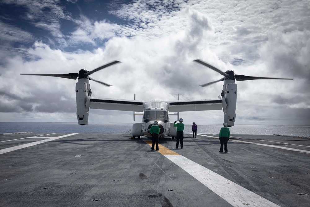 First arrival of CMV-22B on Ford